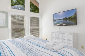 3 室のベッドルーム、アイロン / アイロン台、WiFi、ベッドシーツ