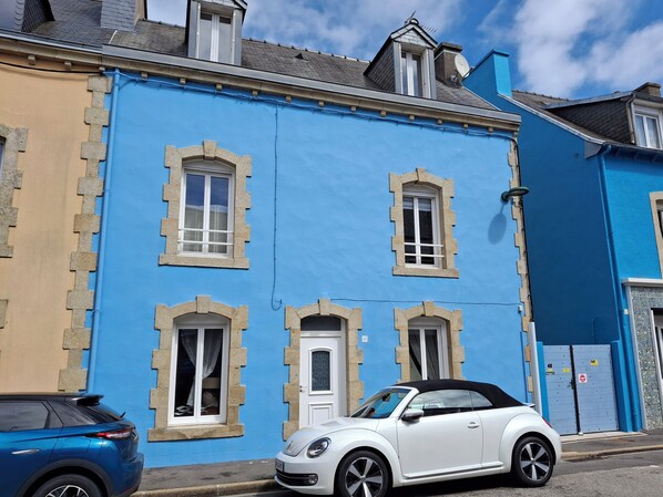 Exterior - Warm and Authentic! The watchmaker’s house, downtown Crozon (Crozon)