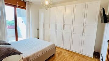 2 chambres, fer et planche Ă repasser, Wi-Fi, draps fournis