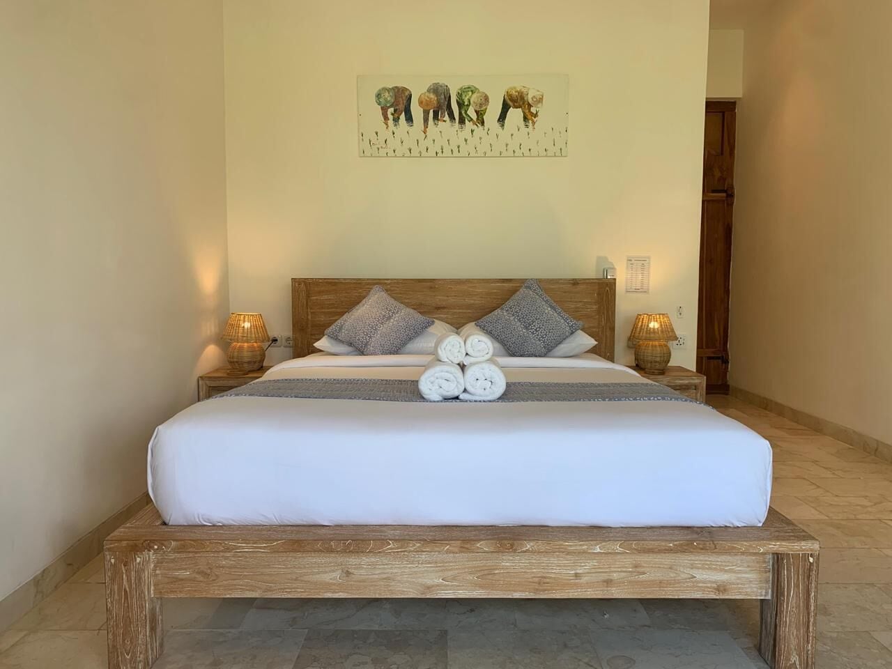 Dobbeltrom – superior | Sengetøy av topp kvalitet, dundyner, senger med overmadrass og minibar