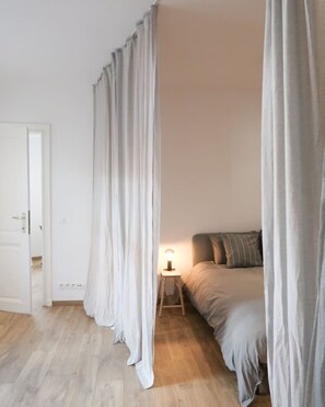 1 Schlafzimmer, Schreibtisch, Bügeleisen/Bügelbrett, WLAN