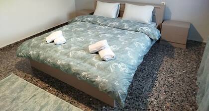 Chistine s Country Cottage