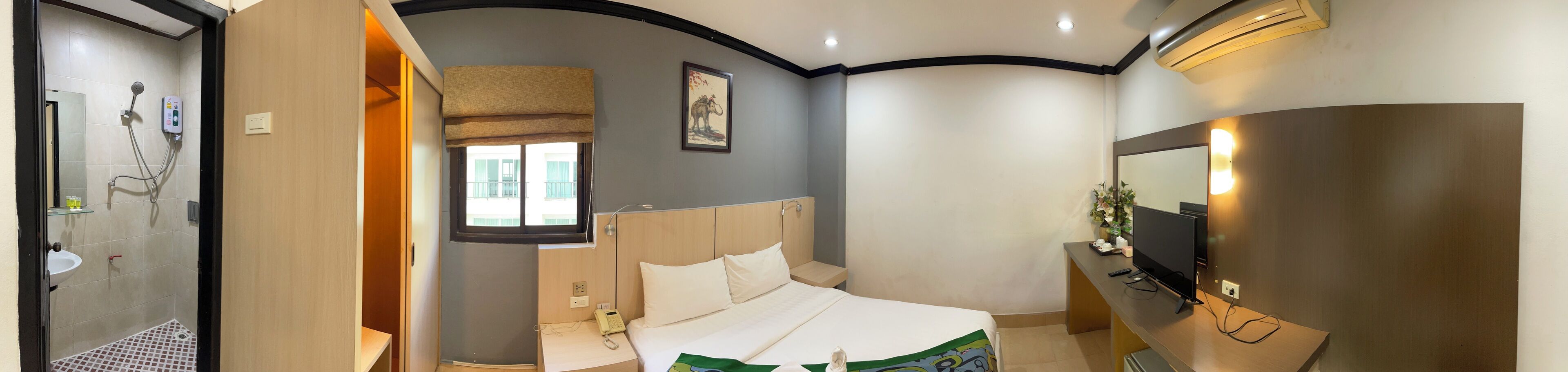 Habitación doble superior, 1 cama matrimonial, para no fumadores, baño privado | Vista desde la habitación