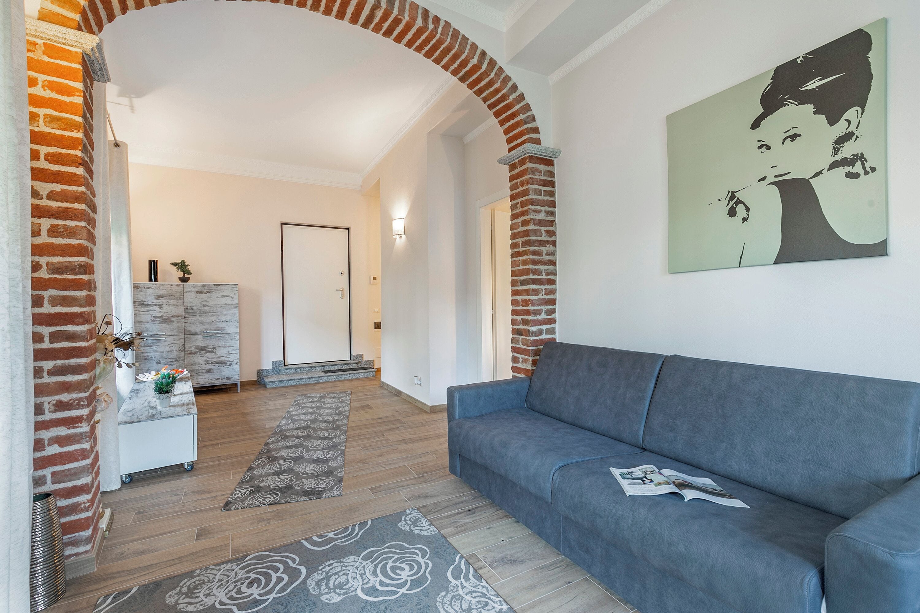 Standard Apartment, Multiple Bedrooms, Mountainside (Blue Mermaid of Stresa Pet Friendly) | Living area