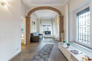 Standard Apartment, Multiple Bedrooms, Mountainside (Blue Mermaid of Stresa Pet Friendly) | Lobby