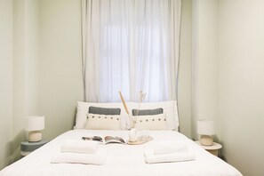 2 chambres, fer et planche à repasser, Wi-Fi, draps fournis