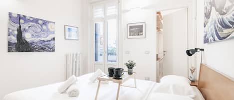 1 habitación, tabla de planchar con plancha, wifi y ropa de cama