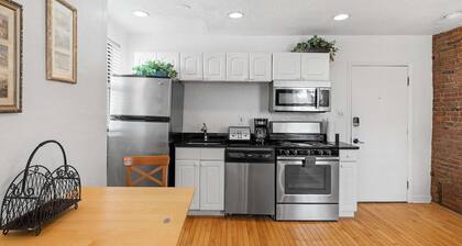 Charming Apt-Grandview Ave-Pittsburgh Iconic Views