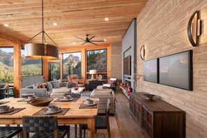 Téléviseur connecté, foyer, imprimante