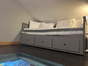 2 bedrooms, free WiFi, bed sheets