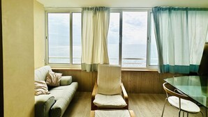 Unclassified image, 5 of 28, button - ARIADNA B. Apartamento amplio para 6 en Roses – vistas al mar (Roses)