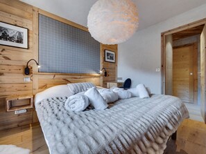 3 habitaciones, wifi gratis, ropa de cama y acceso para silla de ruedas 