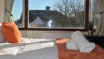 House | 3 bedrooms, bed sheets