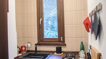 Refrigerador y utensilios de cocina