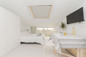 1 soverom, wi-fi (inkludert) og sengetøy