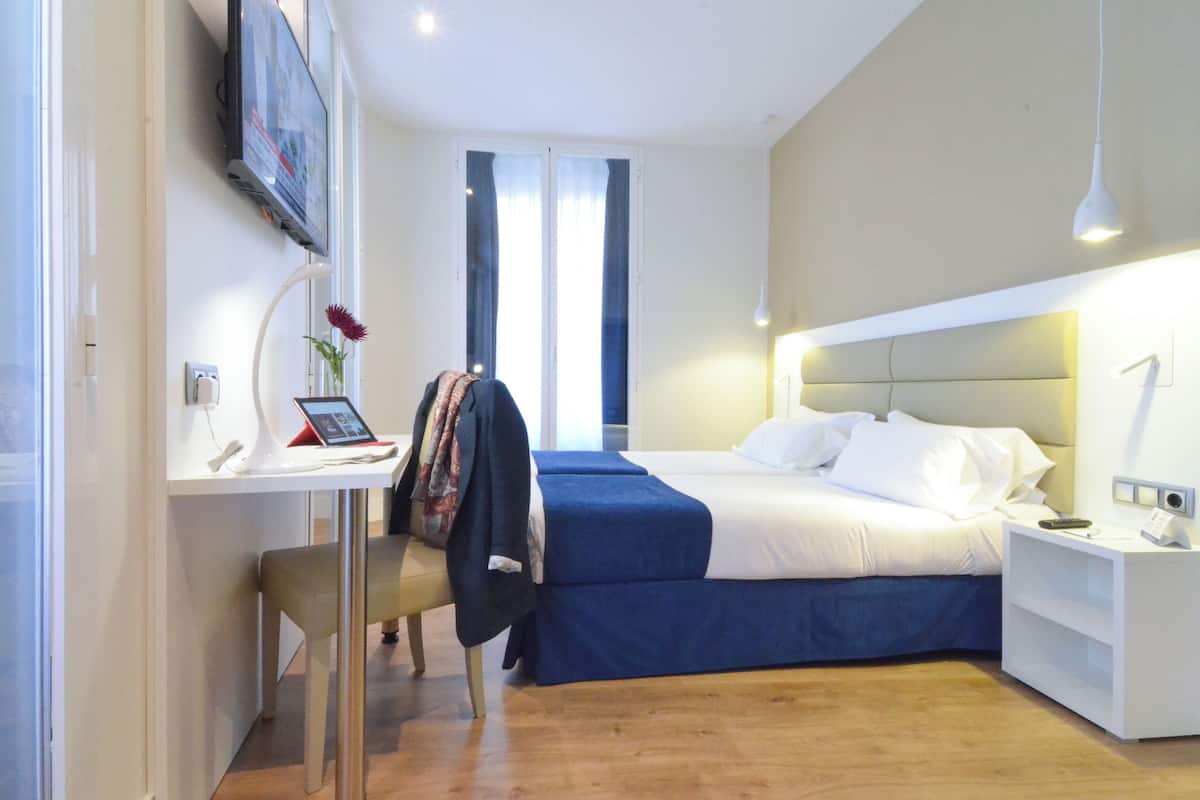 Twin Room, 1 Bedroom | Premium bedding, down comforters, free minibar, in-room safe