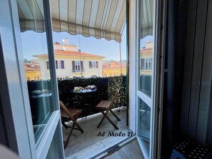 Luxury Double or Twin Room, City View | Terrace/patio