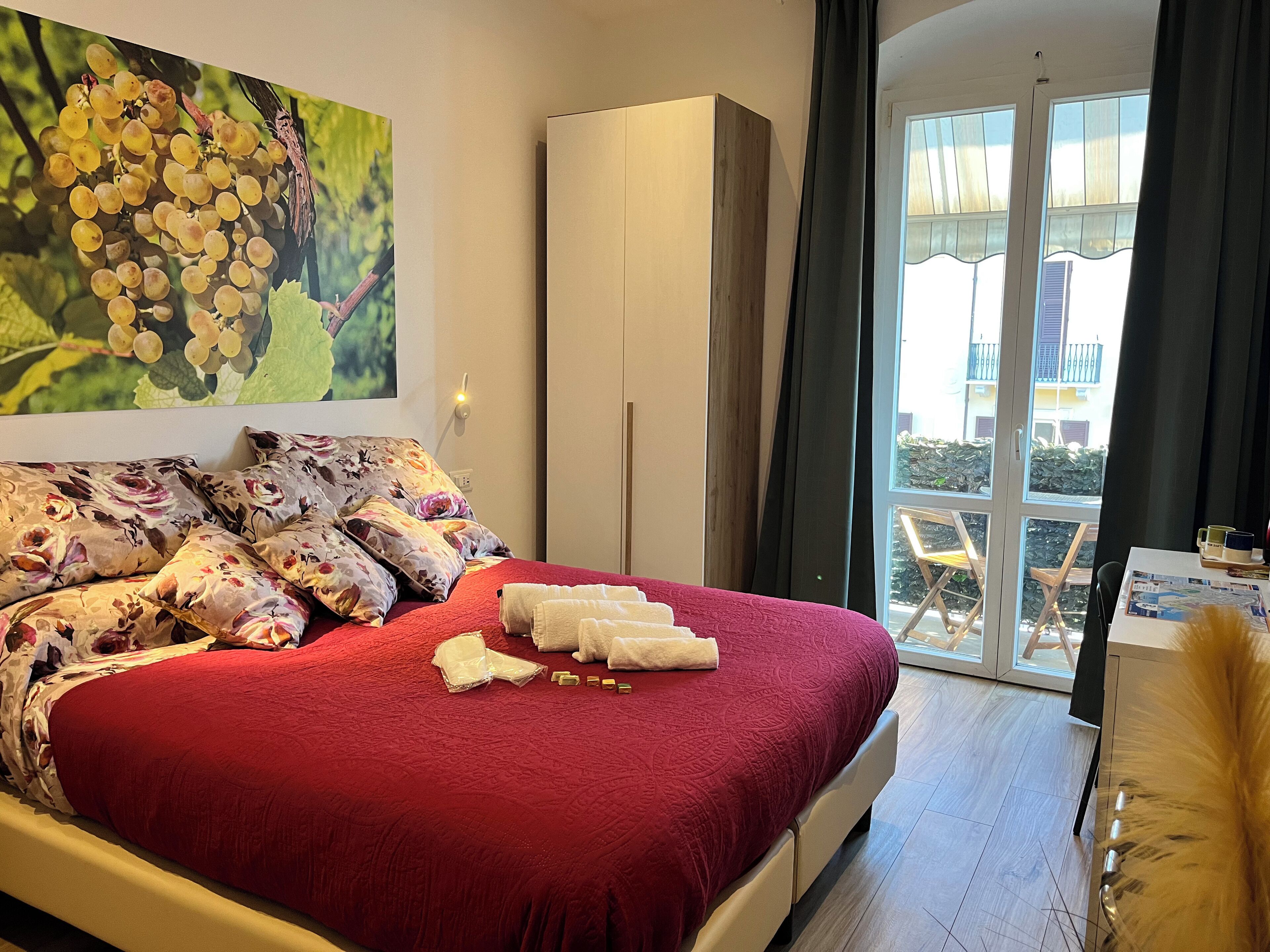 Luxury-Doppel- oder -Zweibettzimmer, Stadtblick | Daunenbettdecken, Zimmersafe, individuell dekoriert