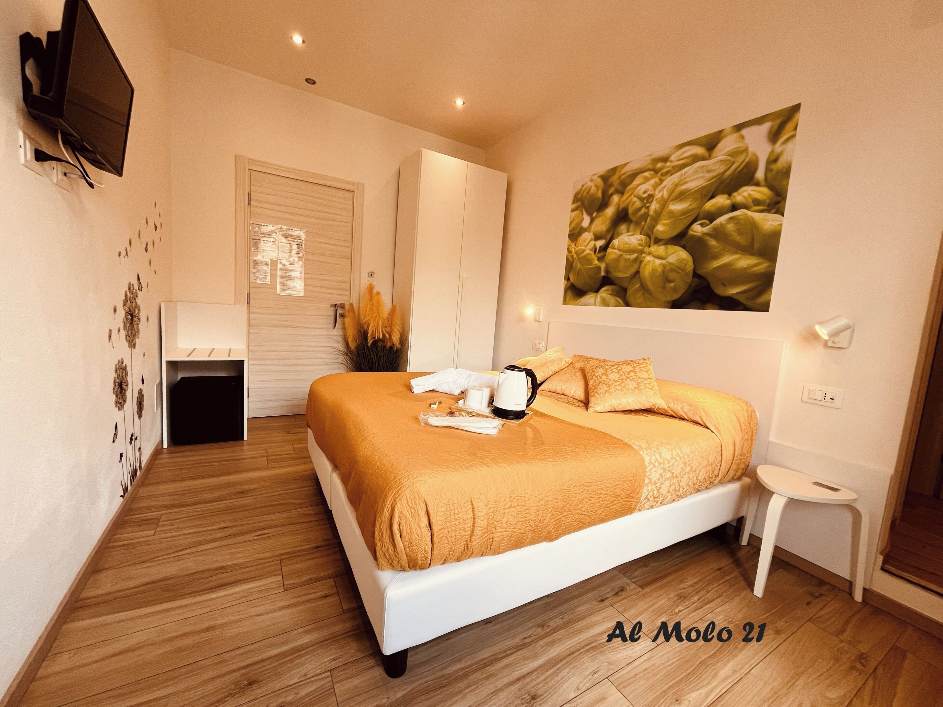 Deluxe Double or Twin Room | Down comforters, in-room safe, individually decorated