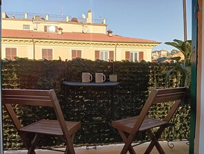 Luxury-Doppel- oder -Zweibettzimmer, Stadtblick | Daunenbettdecken, Zimmersafe, individuell dekoriert