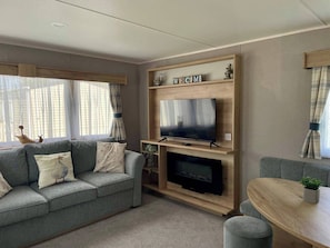 Cabin | Living area