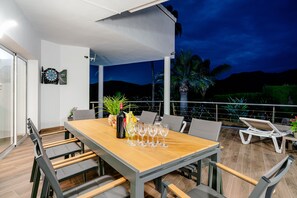Outdoor dining - *SUPERHOST* Private pool and sea view | Villa Blanca La Sella (La Sella)
