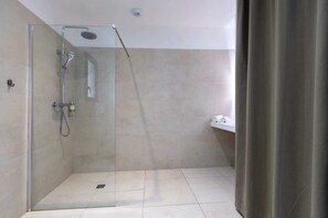 風筒、提供毛巾