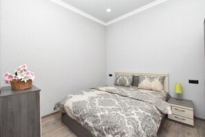 Deluxe Apartment, City View | 2 bedrooms, desk, laptop workspace, blackout drapes - Apartment in Teryan street (Yerevan)