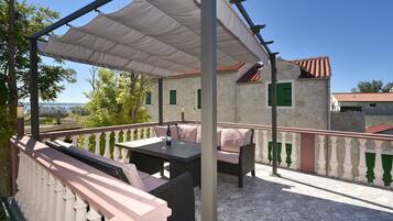 Family Apartment, Non Smoking, Garden View | Terrace/patio