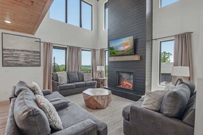 TV, fireplace, offices
