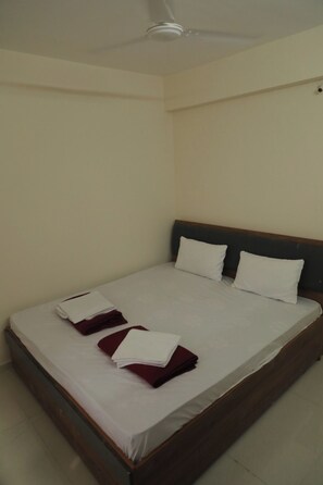 Free WiFi - Antique Homestay Daman (Daman)
