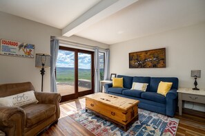 Smart TV, fireplace, stereo - Exclusive Bella Vista Lodge - Private Grotto Hot Tub, Game Room, Slopeside Ski Storage (Steamboat Springs)