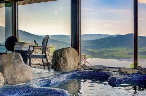 Exclusive Bella Vista Lodge - Private Grotto Hot Tub, Game Room, Slopeside Ski Storage