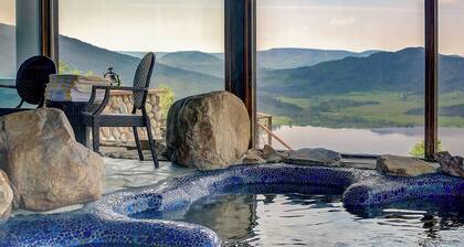 Exclusive Bella Vista Lodge - Private Grotto Hot Tub, Game Room, Slopeside Ski Storage