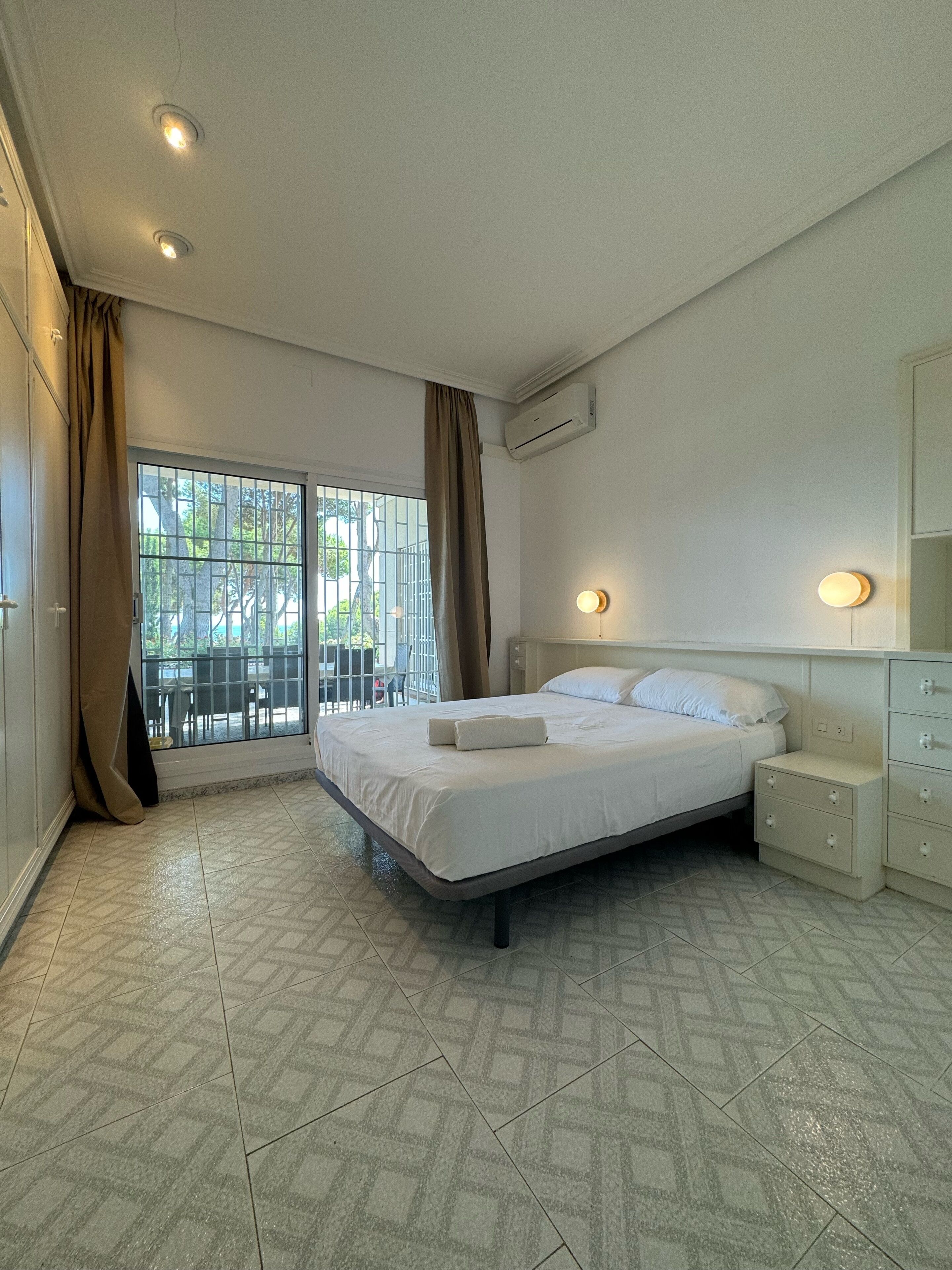 6 slaapkamers, wifi, beddengoed