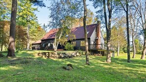 Exterior - Stunning 6-BR Country Home 10-min to Catamount (Great Barrington)