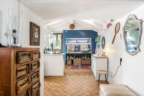Studio Familial, four à micro-ondes, côté montagne (Il Nido del Ciabattino in old town) | Intérieur