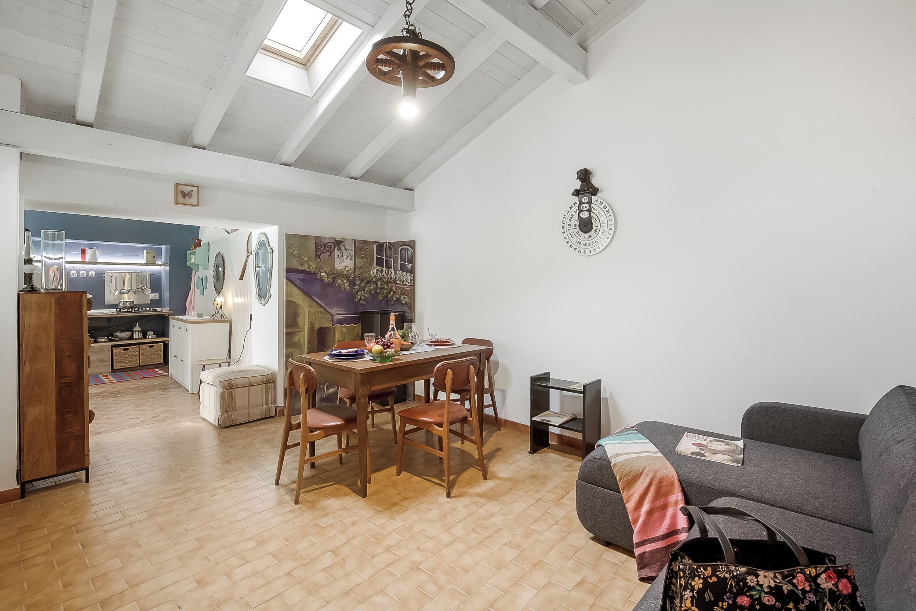 Estudio familiar, junto a la montaña (Il Nido del Ciabattino Pet Friendly) | Zona de estar | Una televisión de pantalla plana