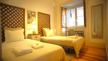 2 bedrooms, iron/ironing board, Internet