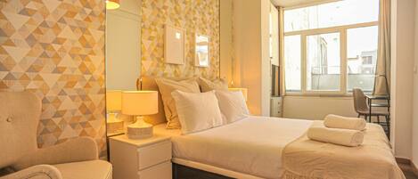 8 bedrooms, iron/ironing board, Internet, bed sheets