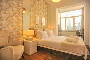8 Schlafzimmer, Bügeleisen/Bügelbrett, Internetzugang, Bettwäsche
