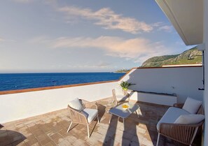 Leilighet, sjøutsikt | Terrasse/patio