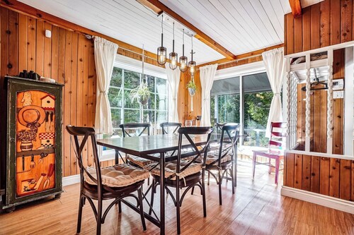 Spa & Lake Access | Chalet au Ptit Bonheur