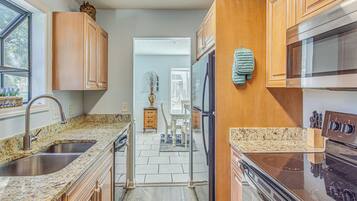 Nhà (3 Bedrooms) | Nội thất