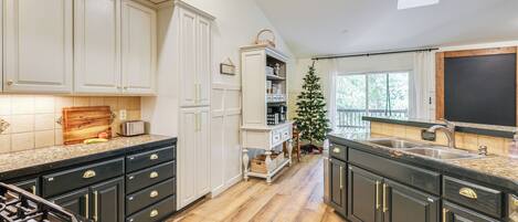 Maison (4 Bedrooms) | Intérieur