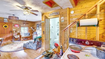 House (1 Bedroom) | Interior