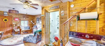Cabin on Little Salmon River ~ 10 Mi to Riggins!