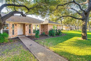 Talo (4 Bedrooms) | Sisätilat