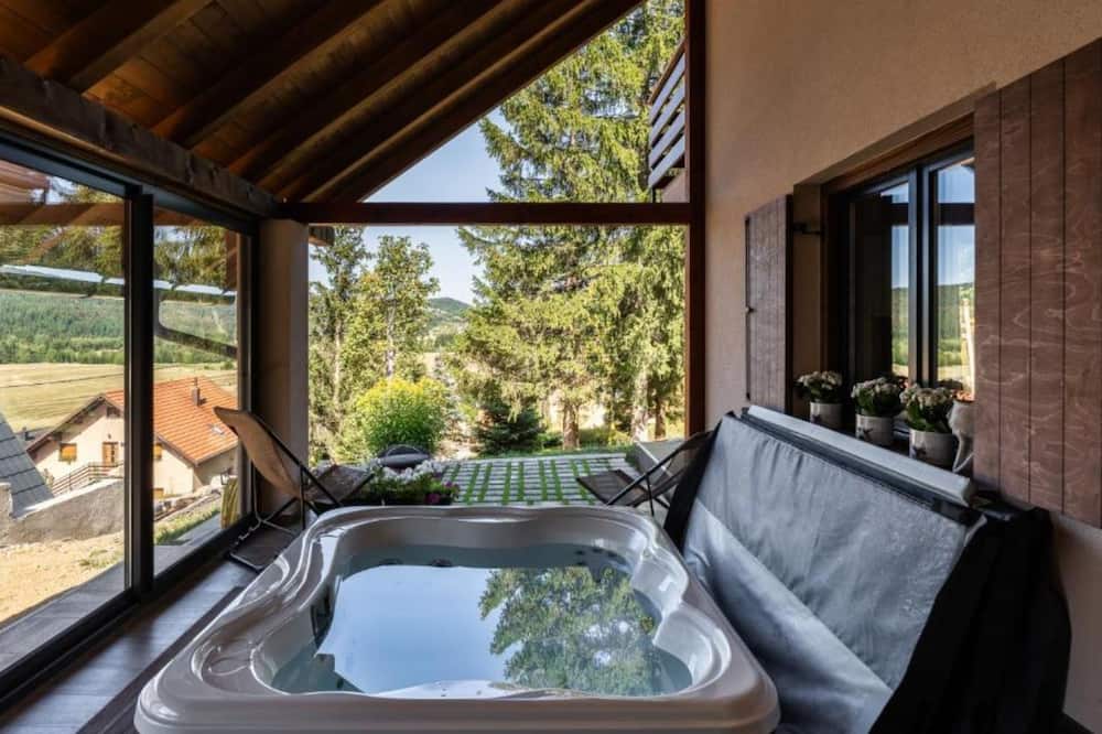 Holiday Home Aria