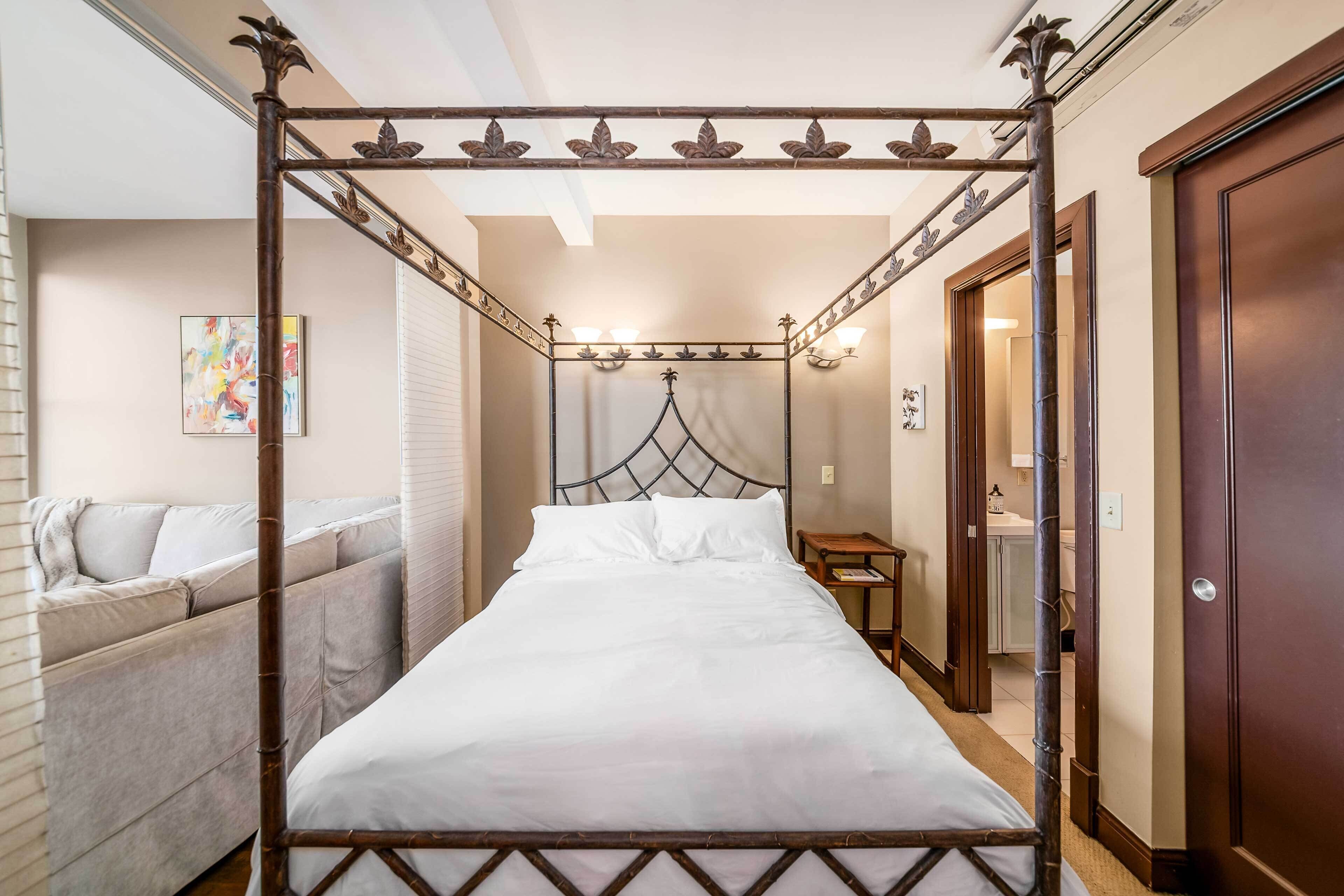 Apartment (0 Bedroom) | Interior